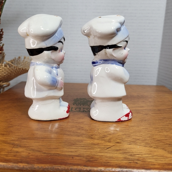 Vintage Ceramic Chefs Salt and Pepper Shakers - Picture 2 of 15